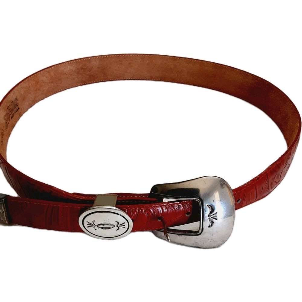 Justin Belt 1993 Women Sz 32 Leather Western Silver Tone Buckle USA Embossed